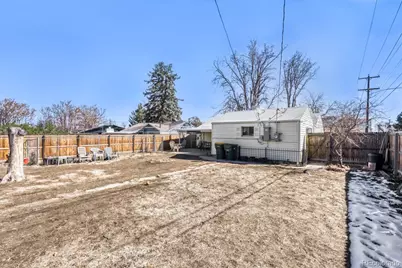 1605 Oakland Street, Aurora, CO 80010 - Photo 27