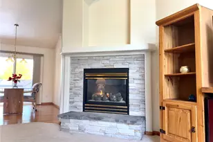 1121 Country Acres Ct, Johnstown, CO 80534 - Photo 5