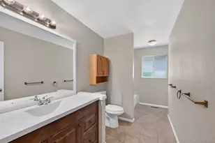 446 S Lima Cir, Aurora, CO 80012 - Photo 23