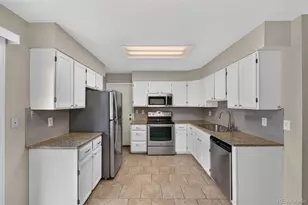 446 S Lima Cir, Aurora, CO 80012 - Photo 9