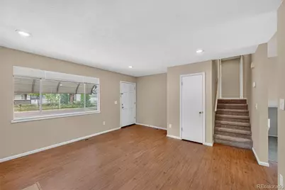 446 S Lima Circle, Aurora, CO 80012 - Photo 5