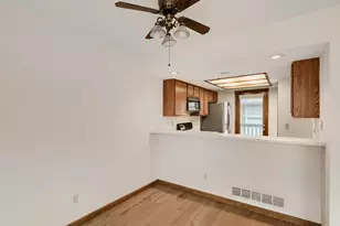 4248 S Granby Ct, Aurora, CO 80014 - Photo 9