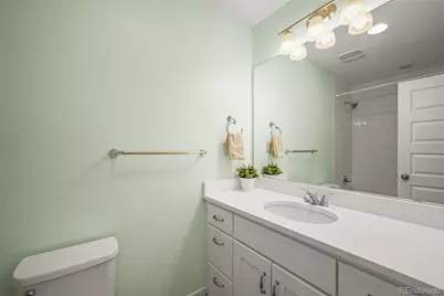 11185 E 25th Avenue, Aurora, CO 80010 - Photo 13