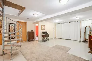 3158 S Dayton Ct, Denver, CO 80231 - Photo 35