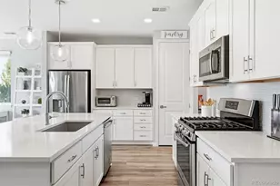 4651 S Malaya Ct, Aurora, CO 80015 - Photo 5