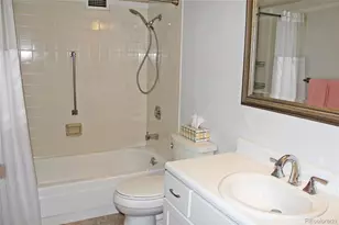 13661 E Marina Dr, Aurora, CO 80014 - Photo 17