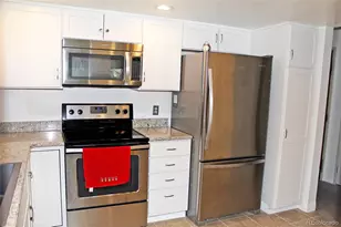 13661 E Marina Dr, Aurora, CO 80014 - Photo 3
