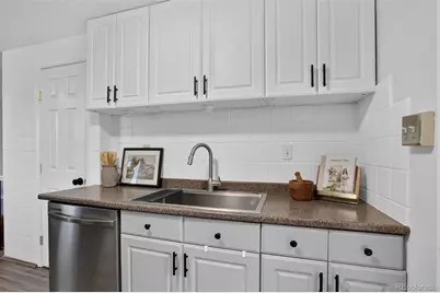 3900 S Inca Street, Englewood, CO 80110 - Photo 9