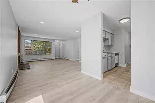 21 Newark St, Aurora, CO 80012 - Photo 9