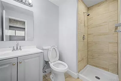21 Newark Street #D, Aurora, CO 80012 - Photo 19