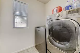 19121 E Pacific Pl, Aurora, CO 80013 - Photo 21