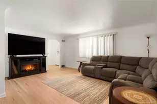 2341 Oakland St, Aurora, CO 80010 - Photo 3