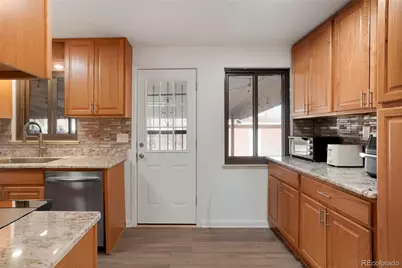 2341 Oakland Street, Aurora, CO 80010 - Photo 9