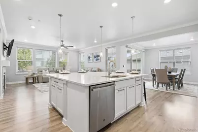 8801 S Ukraine Court, Aurora, CO 80016 - Photo 11
