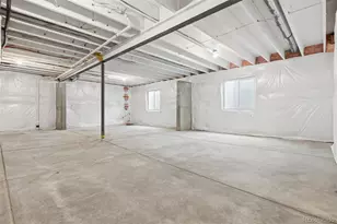 8801 S Ukraine Ct, Aurora, CO 80016 - Photo 49