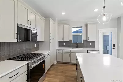 1919 Chestnut Avenue, Erie, CO 80516 - Photo 9