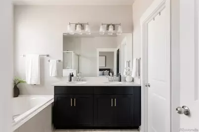 6346 Dayton Way, Denver, CO 80238 - Photo 13