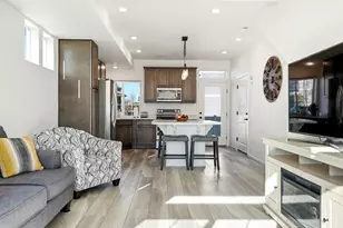 3905 Windwood Dr, Johnstown, CO 80534 - Photo 7