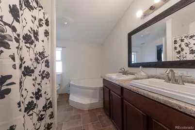 14470 E 13 Avenue, Aurora, CO 80011 - Photo 11