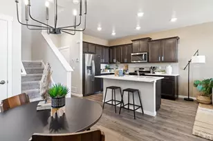 22372 E 7th Pl, Aurora, CO 80018 - Photo 11