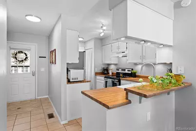 9630 W Cornell Place, Lakewood, CO 80227 - Photo 13