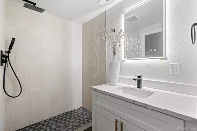 2655 Monaco Parkway, Denver, CO 80207 - Photo 19