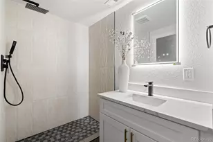 2655 Monaco Pkwy, Denver, CO 80207 - Photo 19