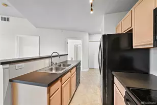 15475 Andrews Dr, Denver, CO 80239 - Photo 9