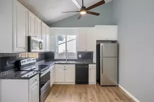 19714 E Oxford Dr, Aurora, CO 80013 - Photo 9