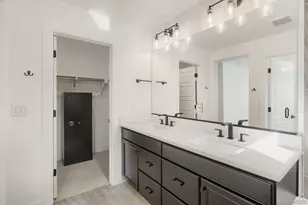 2038 S Holly St, Denver, CO 80222 - Photo 11