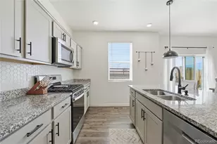 565 Twilight Ct, Fort Lupton, CO 80621 - Photo 7