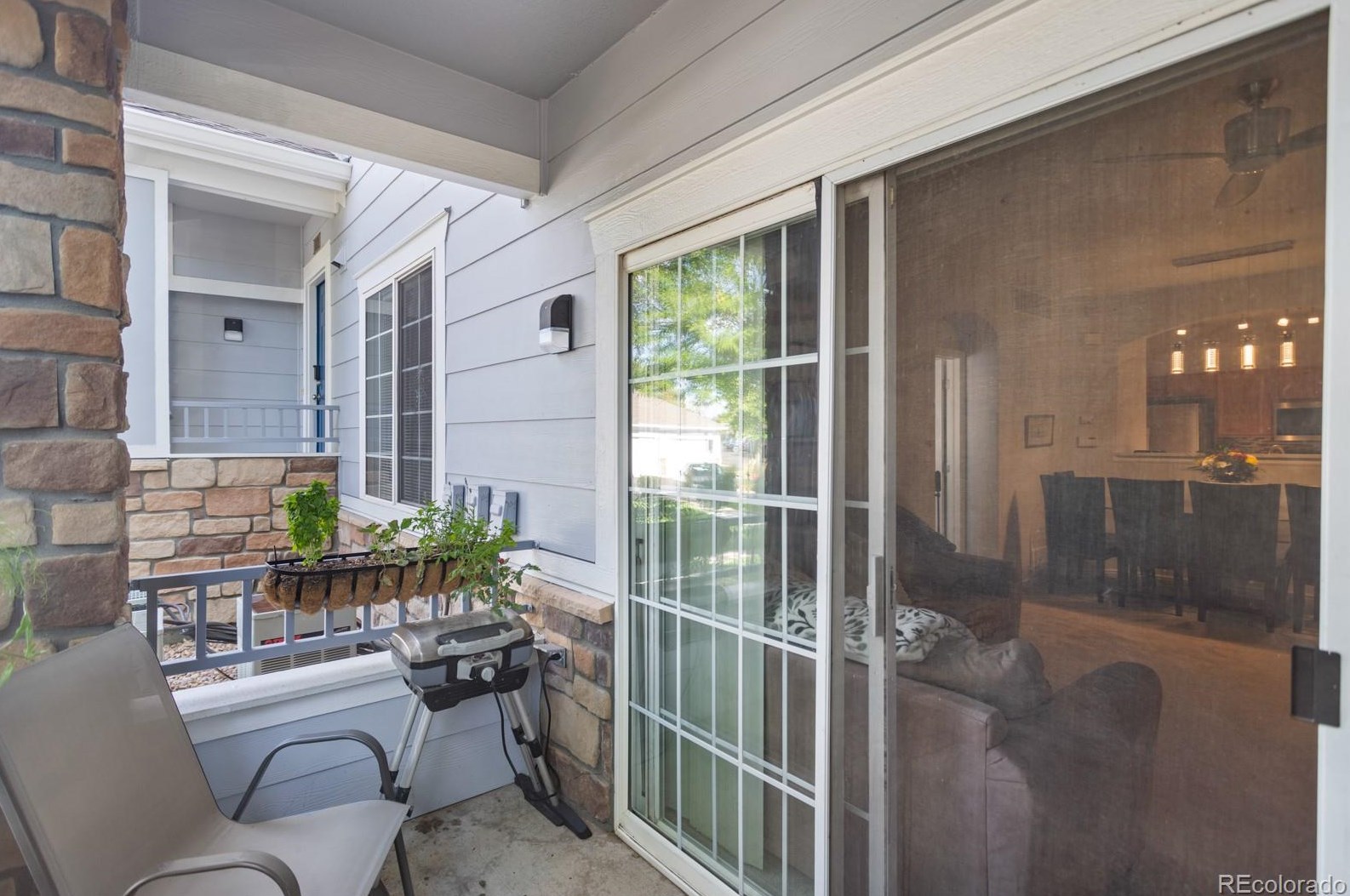 5255 Memphis St, Denver CO  80239-5223 exterior