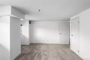 100 Park Ave, Denver, CO 80205 - Photo 17