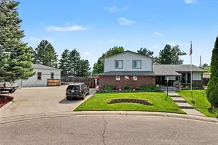 8143 S Otis Ct, Littleton, CO 80128 - Photo 3