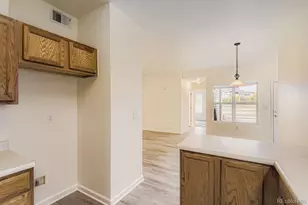 3261 S Waco Ct, Aurora, CO 80013 - Photo 7
