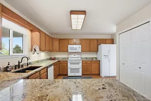 10461 Beech St, Littleton, CO 80125 - Photo 15