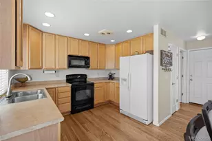 4850 S Elk Ct, Aurora, CO 80016 - Photo 15