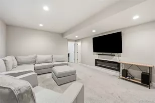 7240 S White Crow Wy, Aurora, CO 80016 - Photo 37