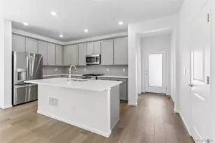 6184 N Lisbon St, Aurora, CO 80019 - Photo 5