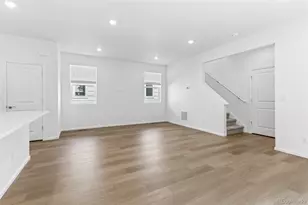 6184 N Lisbon St, Aurora, CO 80019 - Photo 3