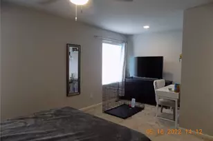 16052 E Warner Pl, Denver, CO 80239 - Photo 15