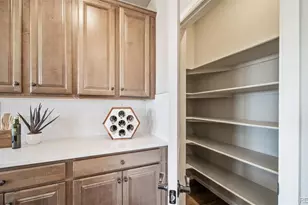 4972 N Tempe St, Aurora, CO 80019 - Photo 7