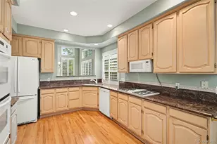 8231 S Seabrook Ln, Littleton, CO 80120 - Photo 9