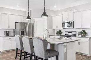 4985 Cattle Cross Ln, Castle Rock, CO 80104 - Photo 7