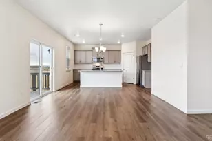 9875 Ceylon Ct, Commerce City, CO 80022 - Photo 13