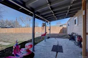 775 Victor St, Aurora, CO 80011 - Photo 17