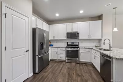 522 E Dry Creek Place, Littleton, CO 80122 - Photo 9
