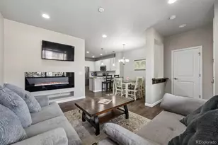 522 E Dry Creek Pl, Littleton, CO 80122 - Photo 7