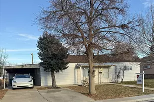 756 Vaughn St, Aurora, CO 80011 - Photo 1