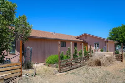255 E Raven Avenue, Rangely, CO 81648 - Photo 9